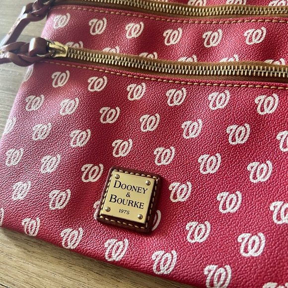 Dooney & Bourke Washington Nationals Crossbody Bag, MLB- EUC - Picture 4 of 10